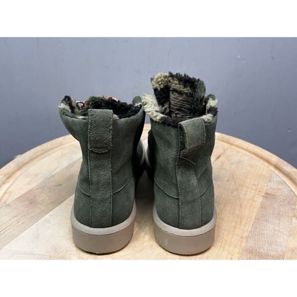 Bernardo Dana Green Suede Boot‎ Womens 6.5 Sherpa lined Lace up Outdoors - Picture 6 of 9